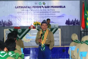 Ketua Kwarwil HW Jatim Jelaskan AD ART HW di Latihan Kepemimpinan Penghela Al Mizan Lamongan