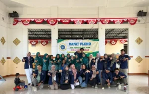 Tim KKN Umla Sosialisasi Pembuatan Spray Anti Nyamuk