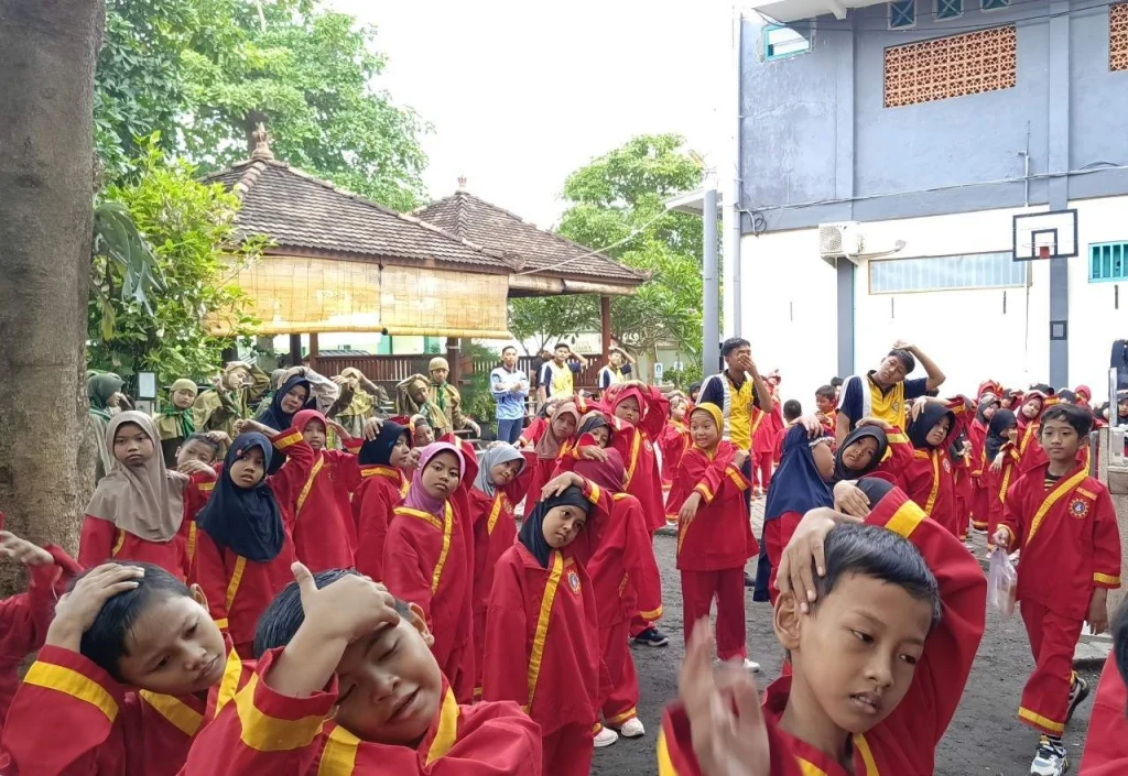 Santri MA Maskumambang Meriahkan PDS-SB di SD Almadany dengan Berbagai Kegiatan Edukatif