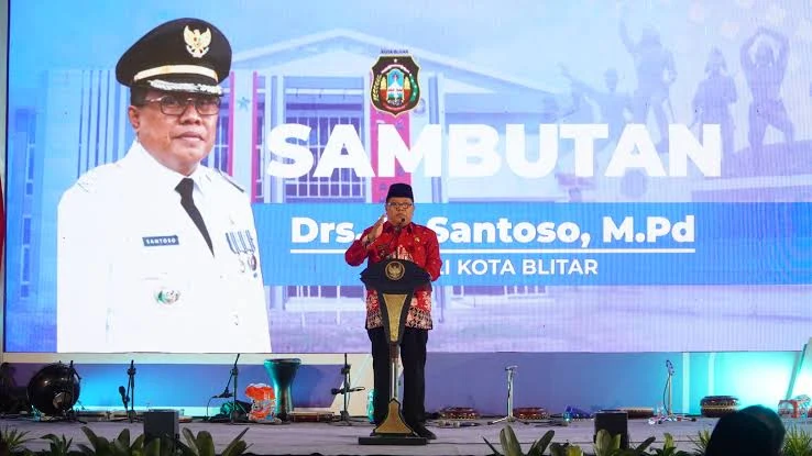 Dukung Peningkatan Literasi, Kepala SMP Muhammadiyah 1 Blitar Hadiri Peresmian Gedung Baru Dinperpusip Kota Blitar