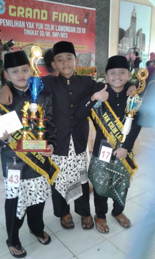 Dua Siswa SD Muhammadiyah Lamongan Meraih Juara