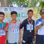 Siswa MTs Muhsix Sabet Juara 3 Lari 3000 Meter di Porseni KKM MTs Lamongan