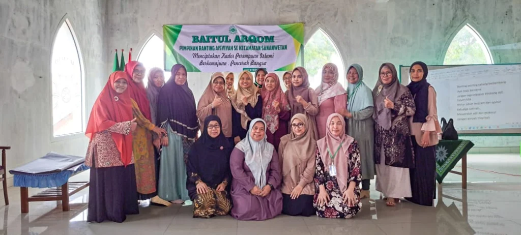 Talk Show Kesehatan Reproduksi di Baitul Arqom PCA Sananwetan: Peserta Antusias dan Harapkan Seminar Lanjutan