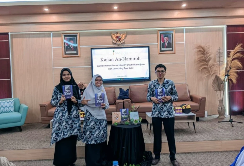 Guru Ismuba SMKS Muhammadiyah 1 Genteng Luncurkan Buku Iftitah: Tuntunan Praktik Ibadah untuk Pelajar Muhammadiyah