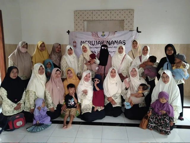 Ngrujak Nanas Wringinanom: Sosialisasi Pashmina