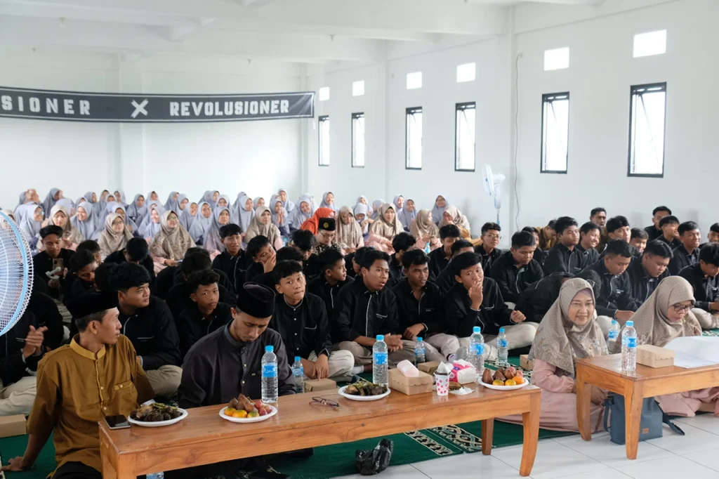 Perpisahan Haru MTsM 15 Al Mizan: Tangis, Tawa, dan Pesan tentang Akhlakul Karimah