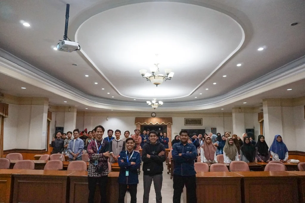 Tumbuhkan Semangat Literasi, HMP IQT UMS Gelar Pelatihan Kepenulisan