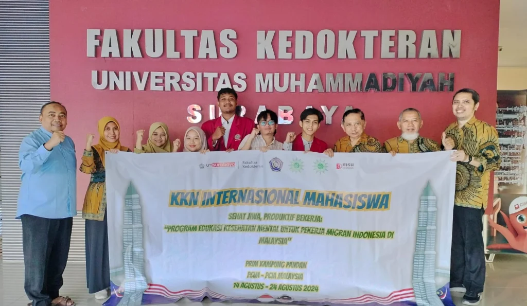 FK UM Surabaya Lepas Empat Mahasiswa untuk KKN Internasional di Malaysia
