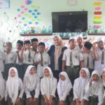 Tingkatkan Pemahaman Hukum, KKN Kelompok 17 UMG Gelar Sosialisasi di MI Ihyaul Islam