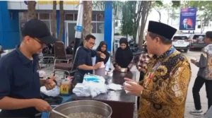Lazismu Jatim Bagikan 5.000 Bakso Gratis di Tanwir Muhammadiyah