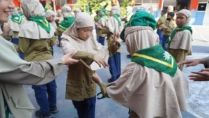 SD Mugres Peringati HUT Ke-79 RI dengan Berbagai Perlombaan