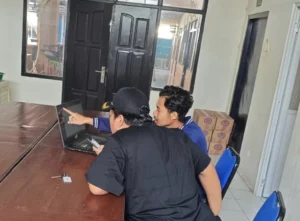 Mahasiswa Sistem Informasi Gelar Pelatihan Pembuatan dan Pemeliharaan Website bagi Perangkat Desa Sekargadung