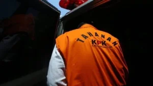 Bongkar Korupsi di Mana pun!