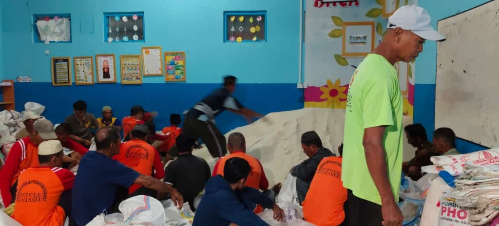 Beras Zakat Fitrah di Ranting Payaman Hampir Tembus 7000 Liter