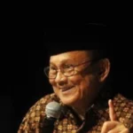 BJ Habibie di Mata Guru Besar ITS: Dialah yang Menginspirasi Saya Melihat ke Timur