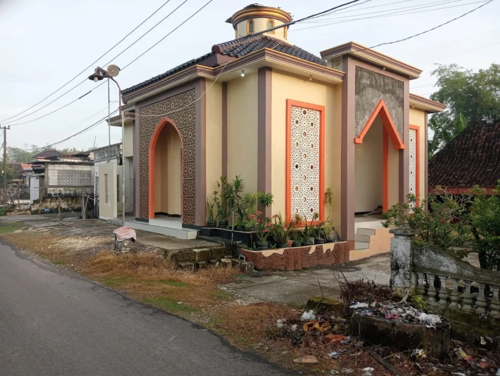 Mushola Tua Ini Direnovasi dan Dijadikan Pusat Kegiatan PRM Tlogorejo