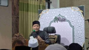 Ketua PRM Gading Klaten Sampaikan Kultum Inspiratif di Masjid Al Jihad Banjarmasin