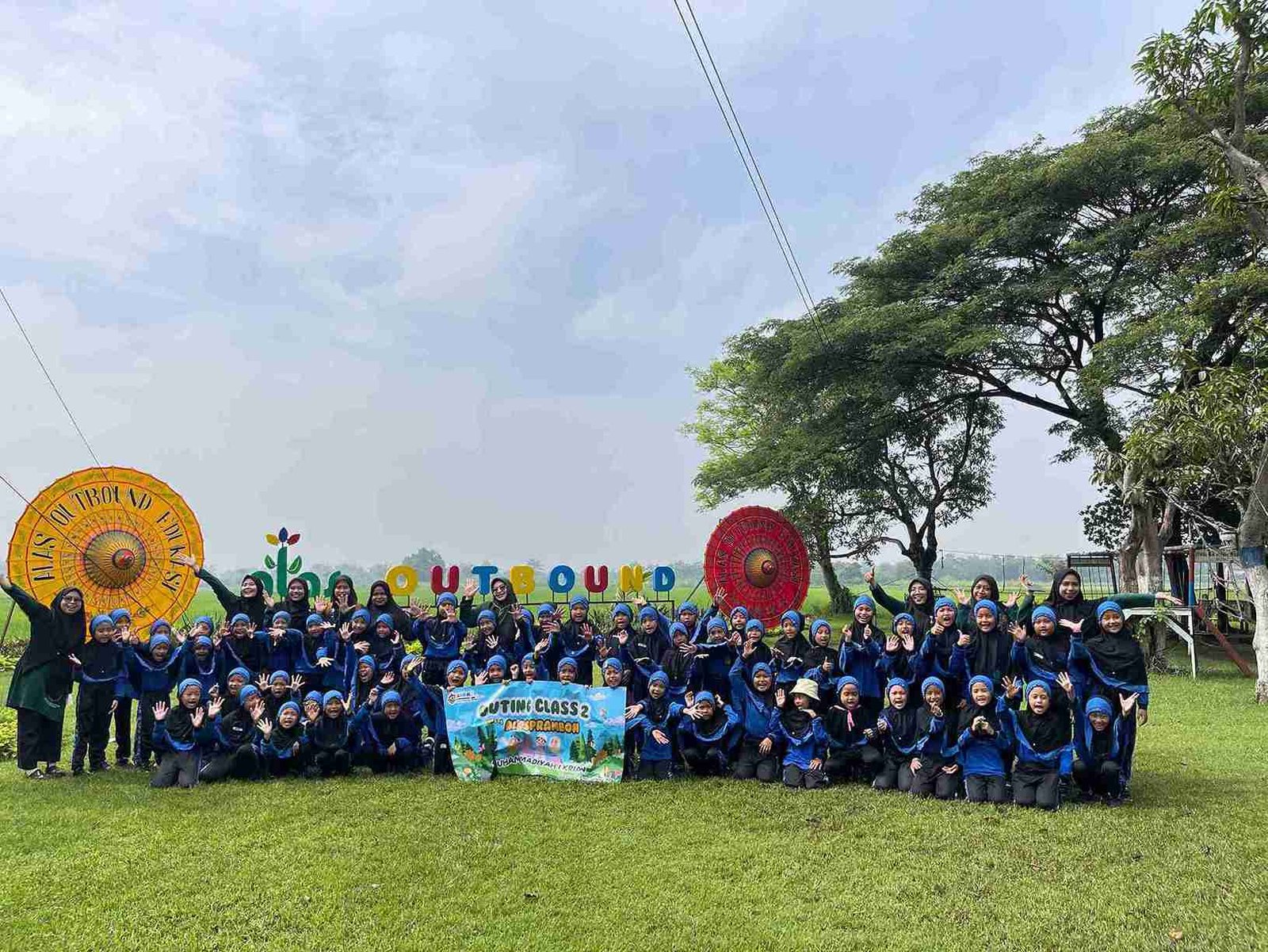 Petualangan Edukasi: Kelas 1 dan 2 Sakri Menjelajahi Keindahan Alas Prambon