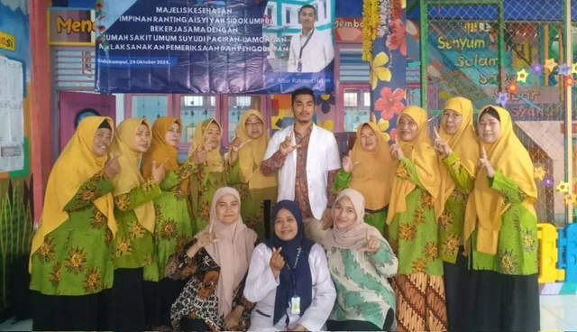 PRA Sidokumpul Gelar Pemeriksaan dan Pengobatan Gratis untuk Lansia