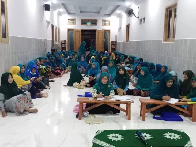 Kajian Rutin Ranting Aisyiyah Payaman Padukan Ilmu Keislaman dan Pemeriksaan Kesehatan