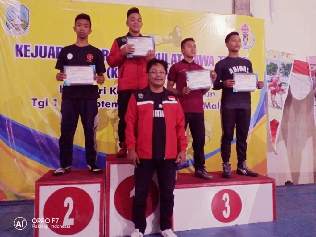 Siswa SMK Muhammadiyah 4 Lamongan Raih Juara Gulat Jatim