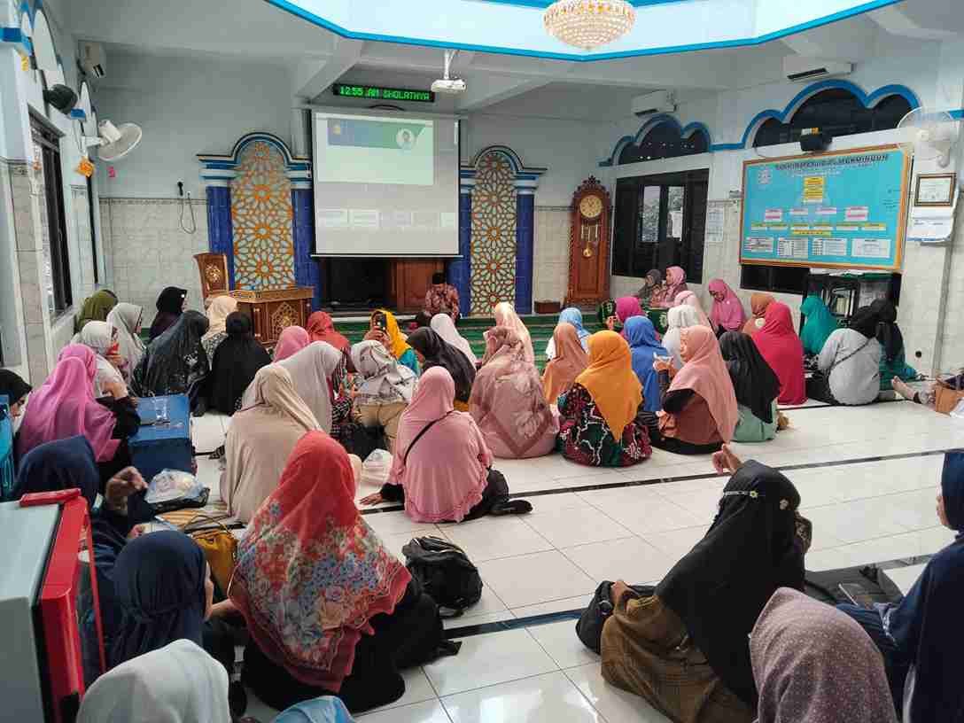 Ketua LDK PP Muhammadiyah Ajak Ibu-Ibu Aisyiyah Menjadi Pendakwah Melalui Keteladanan Sehari-Hari