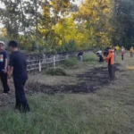 PRM dan PRPM Sendangagung Bahu Membahu Bersama Santri Al-Ishlah Bersih-bersih Lokasi Shalat Idul Adha