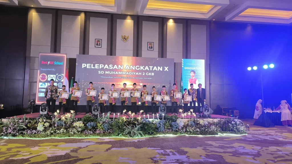 Bangga dan Haru di Pelepasan Angkatan X SD Muhammadiyah 2 GKB Gresik