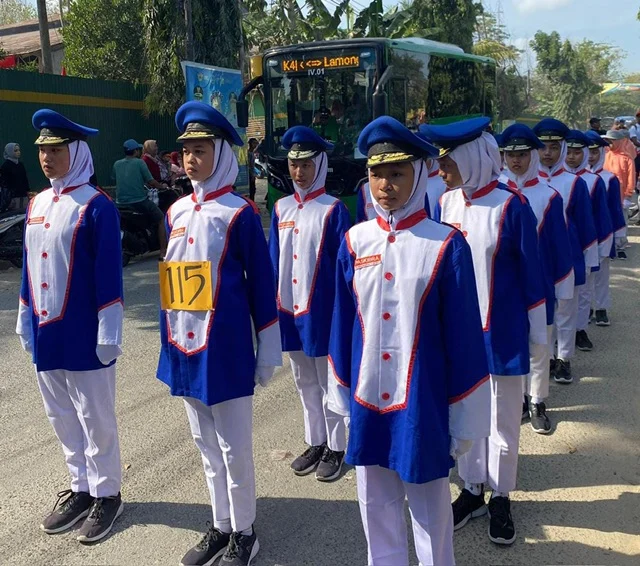 SMPM 12 Sendangagung Borong Juara Gerak Jalan se-Kecamatan