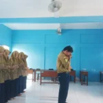 Jangan Shalat Saat Mabuk: Guru Fikih MAM 8 Takerharjo Ingatkan Pentingnya Kesadaran dalam Ibadah