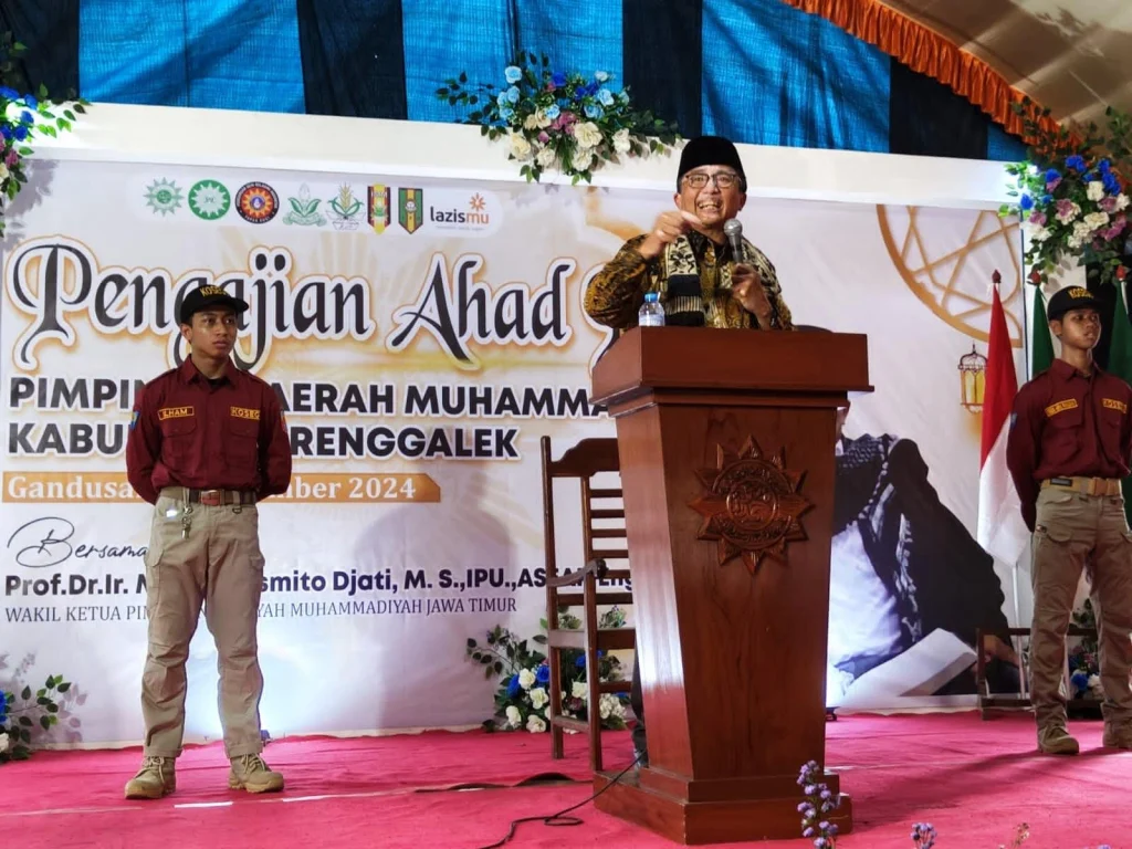 Pengajian Ahad Pagi PDM Trenggalek Soroti Perkembangan Teknologi dan Moral Sosial