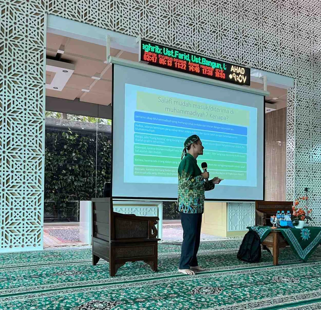 Peringati Milad ke-112 Muhammadiyah, PDM Gresik Gelar Pengajian Ahad Pagi Bertajuk Bangga Bermuhammadiyah