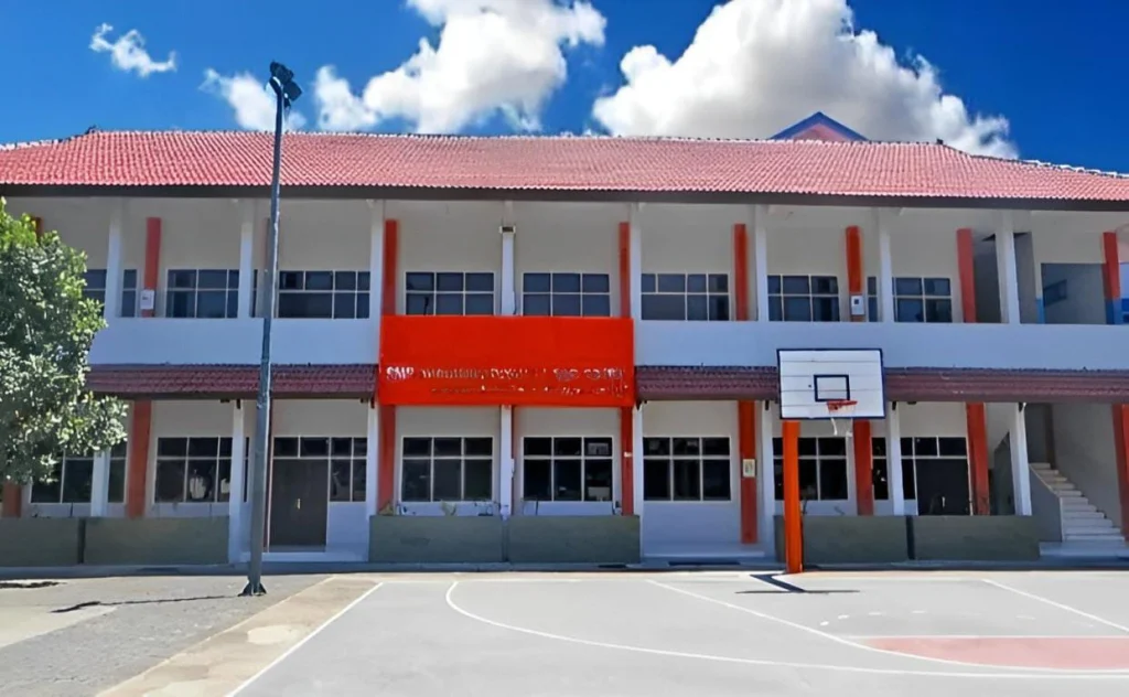 Spemdalas Raih Penghargaan Sekolah Unggul Utama