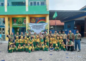 Bentuk Karakter Mandiri dan Disiplin Sejak Dini, KB TK ABA 7 Kalidawir Gelar Camping School Tunas Athfal