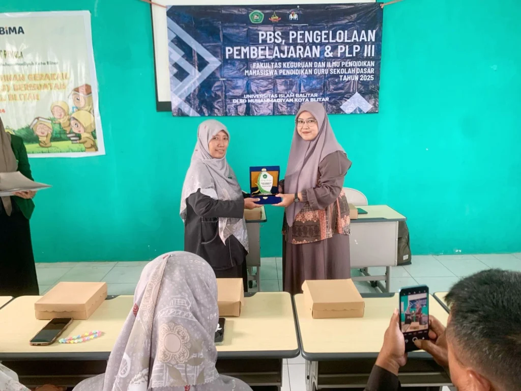 UNISBA Beri Apresiasi kepada SD Muhammadiyah Kota Blitar atas Kerja Sama dalam PBS, Pengelolaan Pembelajaran, dan PLP III