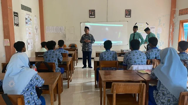 SPEAM Pasuruan Sosialisasikan PPDB, Ajak Siswa Berprestasi dan Berakhlak Mulia