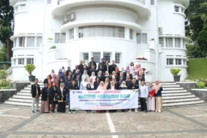 Mahasiswa Magister Pendidikan Dasar Universitas Muhammadiyah Surakarta Adakan Kuliah Lapangan ke Bandung