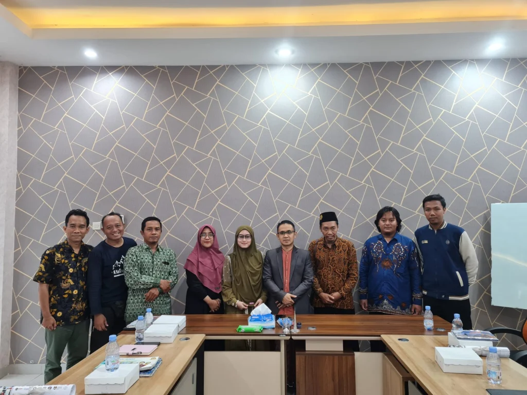 PCM Tulangan Kunjungi SMK Mutia Ngoro Mojokerto