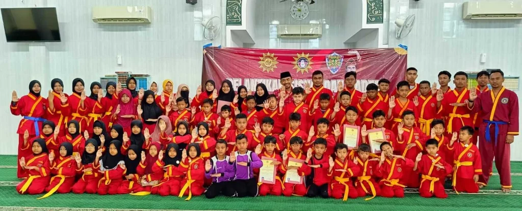 Pelantikan Siswa dan Kader Tapak Suci Pimda 225 Sumenep Berlangsung Khidmat dan Penuh Semangat