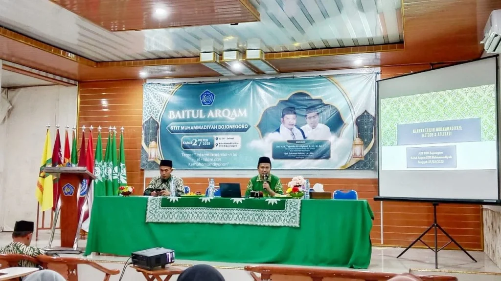 Ketua MPKSDI PDM Bojonegoro di Baitul Arqam STITM Bojonegoro: Perkaderan Semestinya Jadi Bagian Intrinsik dalam Pendidikan Muhammadiyah