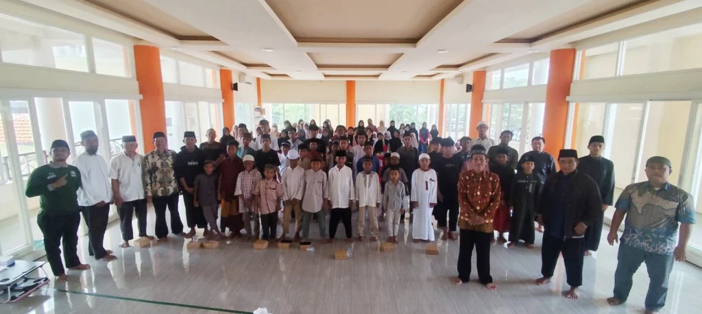 Panti Asuhan Muhammadiyah Gersikan Gelar Halalbihalal dan Santunan untuk Santri Asuh Non-Asrama