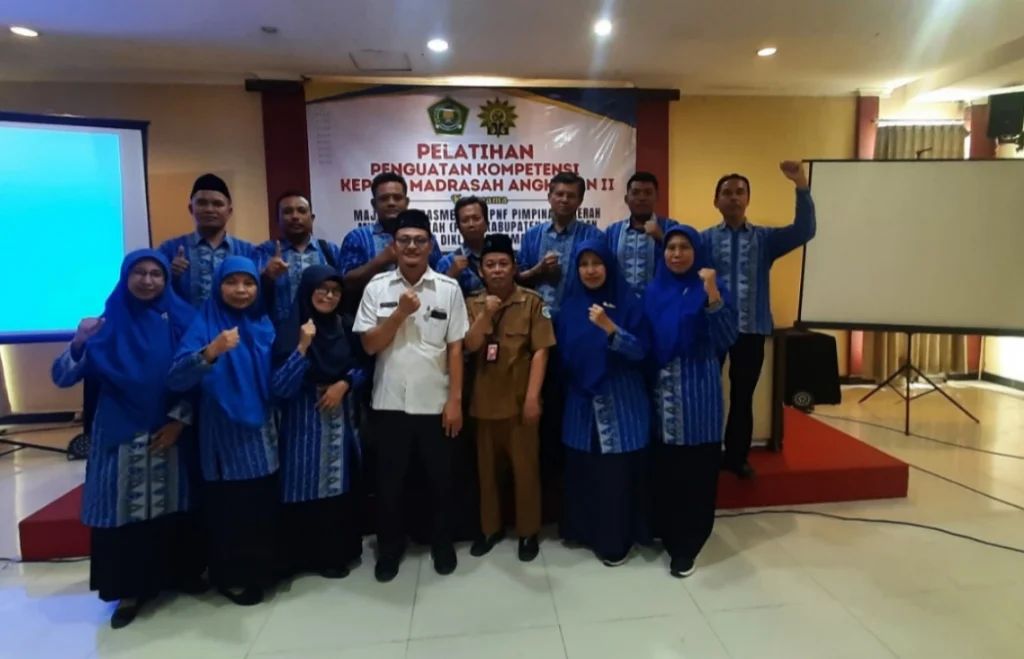 Diklat Teknis Substantif Penguatan Kompetensi Kepala Madrasah se Daerah Lamongan Angkatan II Resmi Ditutup