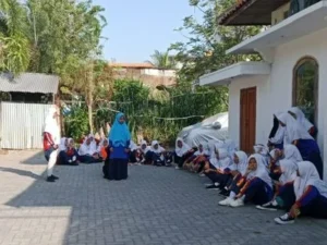 PHBN di MTsM 15 Lamongan: Mempererat Persatuan dengan Perlombaan Menarik