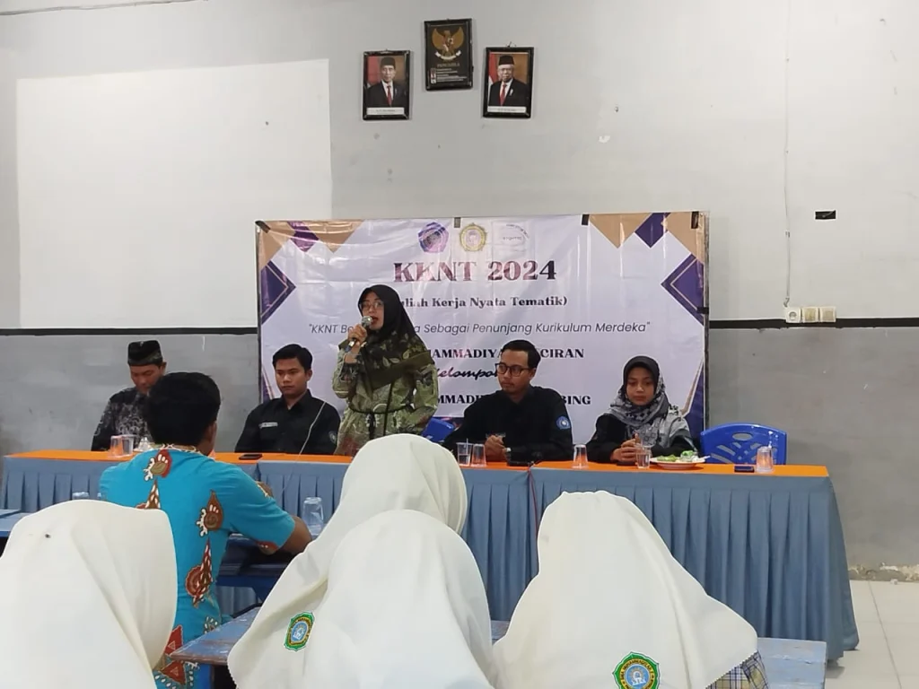 DPL STITM Paciran Luncurkan KKNT di Dua Lembaga