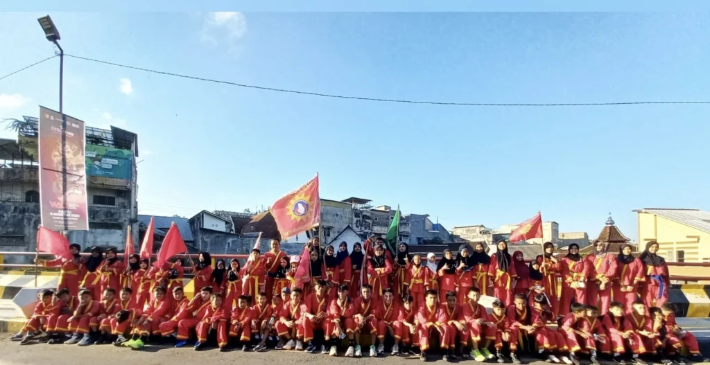 Syiar Milad ke-62, Tapak Suci Jember Gelar Long March dan Ukir Prestasi