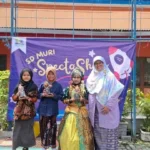 Fashion Show Batik Semarakkan Specta Show Kartini di SD Muri