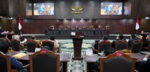 Menantikan Kebijaksanaan Mahkamah Konstitusi
