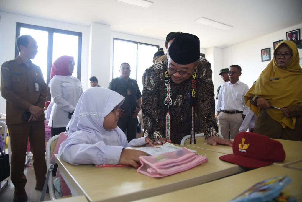 Digitalisasi Sentuh Sekolah 3T, Kaltim dan Maluku Rasakan Manfaat Revitalisasi Pendidikan