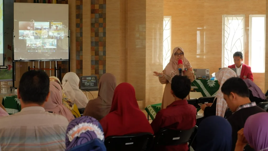Seminar Parenting dan Fun Game Creativity untuk Tingkatkan Peran Orang Tua dalam Perkembangan Anak