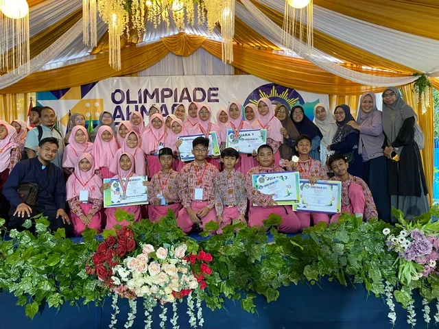 SD Muhammadiyah Lamongan Kembali Raih Juara Umum Olimpiade Ahmad Dahlan 2025